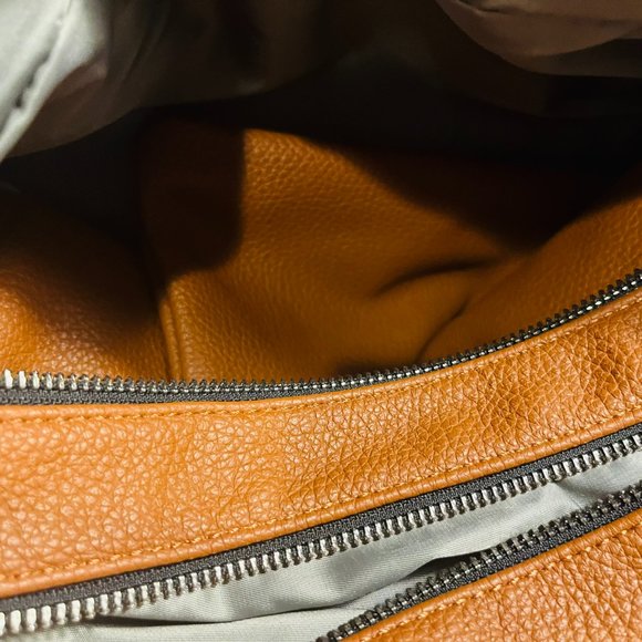 New item Baby Tiger Diaper bag - Picture 7 of 16